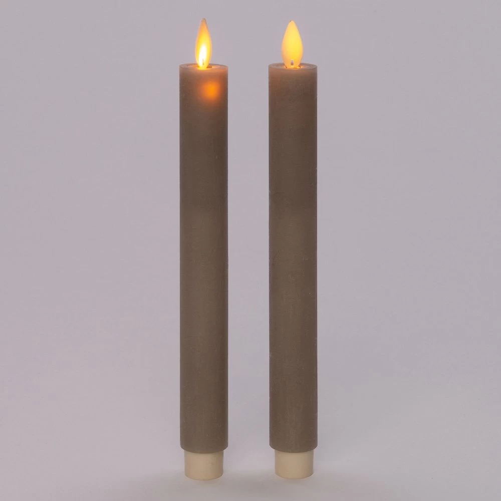 Anna’s Collection 2st. LED Rustiek Wax Diner Kaars Taupe H23 Cm 4 Anna’s Collection 2st. LED Rustiek Wax Diner Kaars Taupe H23 Cm - Afbeelding 2