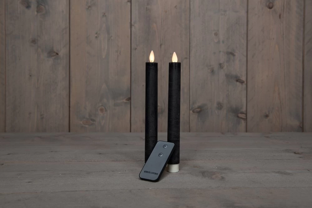 Anna’s Collection 2st. LED Rustiek Wax Diner Kaars Zwart H23 Cm 5 Anna’s Collection 2st. LED Rustiek Wax Diner Kaars Zwart H23 Cm - Afbeelding 3