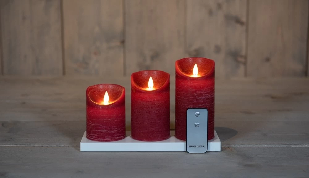 Anna’s Collection 3st. LED Rustiek Wax Stompkaars Bordeaux - Ø 7,5 X H 10/12,5/15 Cm 5 Anna’s Collection 3st. LED Rustiek Wax Stompkaars Bordeaux - Ø 7,5 X H 10/12,5/15 Cm - Afbeelding 3