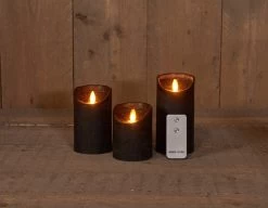 Anna’s Collection 3st. LED Rustiek Wax Stompkaars Zwart - Ø 7,5 X H 10/12,5/15 Cm -Begin vandaag nog met het creëren van uw ideale thuis! rustieke led kaarsenset met bewegende vlam 7 5 x 10 12 5 15 1000x779 6321ddcaae591 l